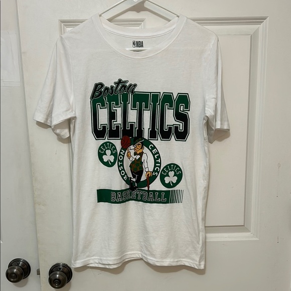 NBA Boston Celtics Basketball T shirt size XL 16 -18 white green - Picture 1 of 5